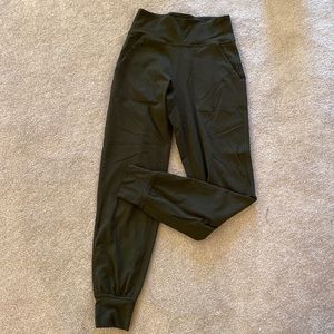 Align jogger